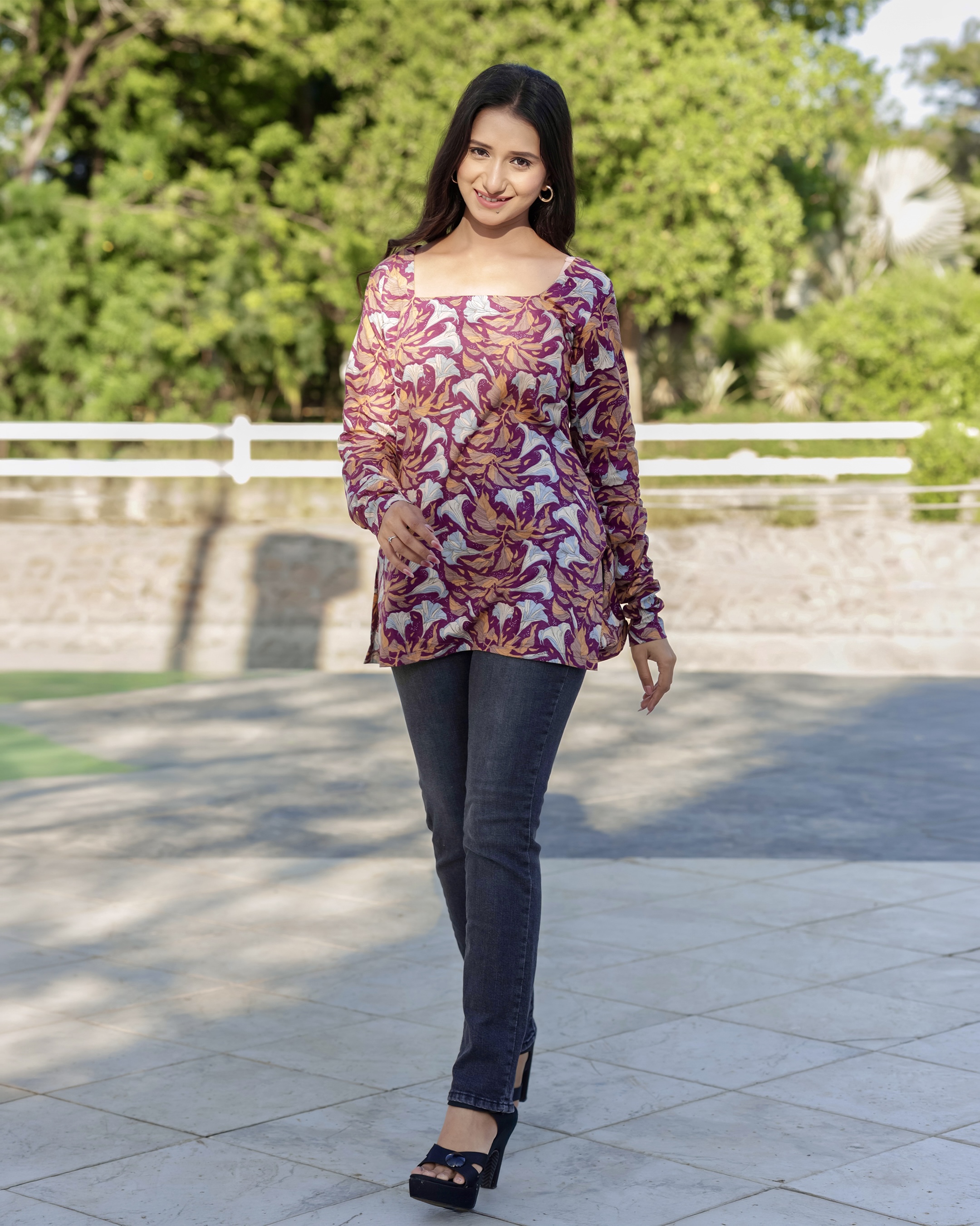 Purple Floral Printed Casual Kurti Top💜 thumbnail 2