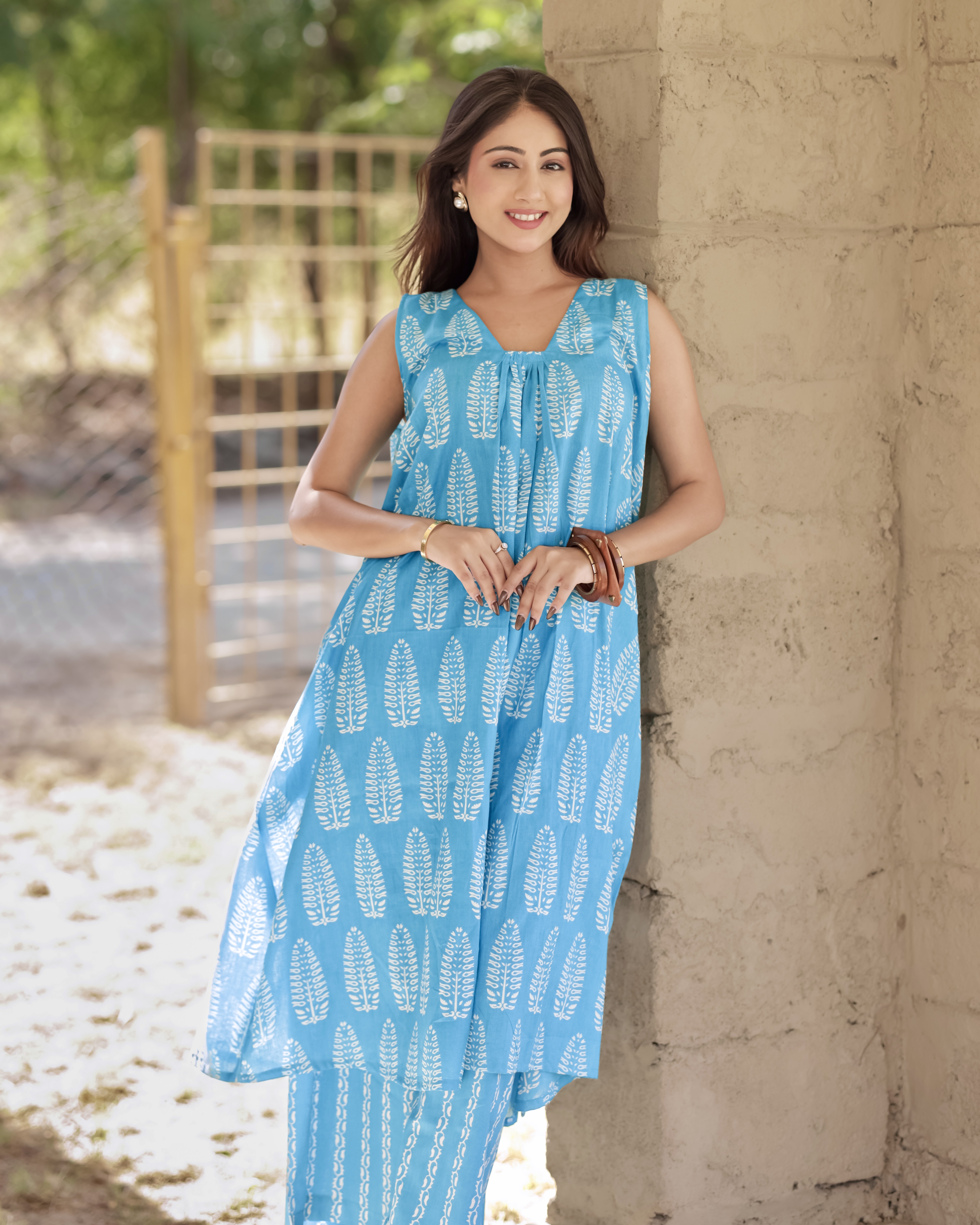 Blue Printed Kurti Pant Set🩵 thumbnail 3